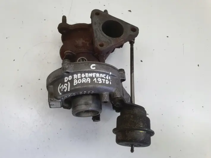 VW Bora 1.9 TDI TURBOSPRĘŻARKA turbo 038145701D