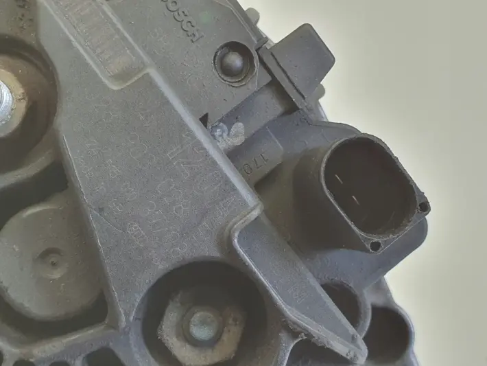 Skoda Fabia I 1.9 TDI ALTERNATOR bosch 028903028E 120A