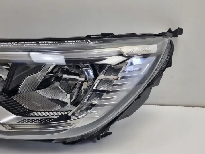 Renault Kangoo Express III PRZEDNIA LAMPA LEWA lewy przód LED 260605755R