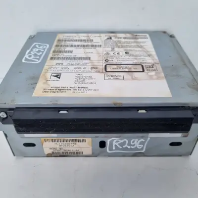 Volvo V40 II V60 S60 II CZYTNIK PŁYT CD radio nawigacja CF6N-18C815-AA