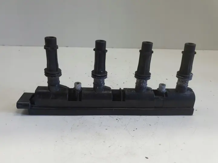 Opel Meriva B 1.4 16V CEWKA ZAPŁONOWA GN10401 delphi