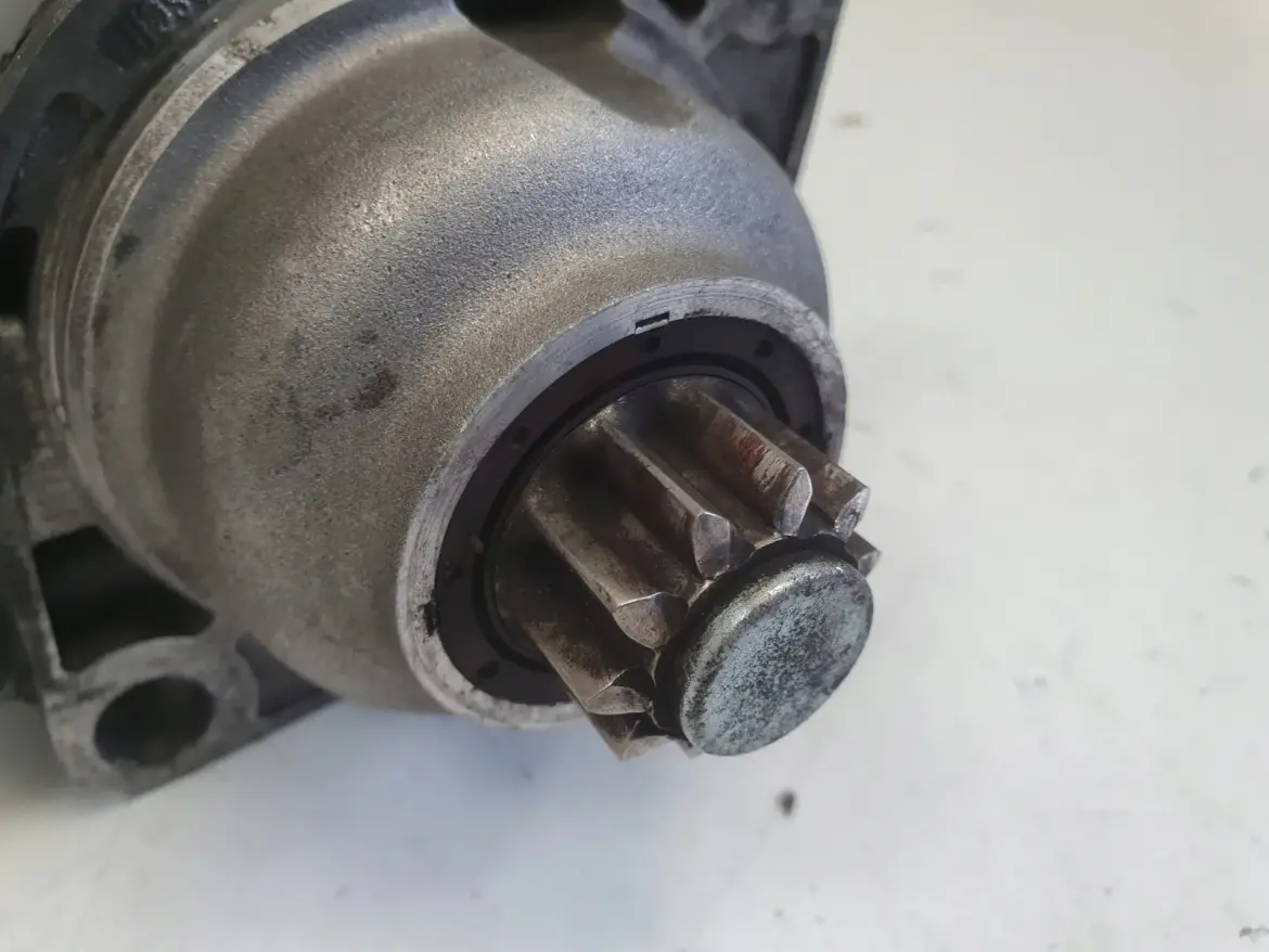 Audi A3 8L 1.9 TDI ROZRUSZNIK bosch 0001125012
