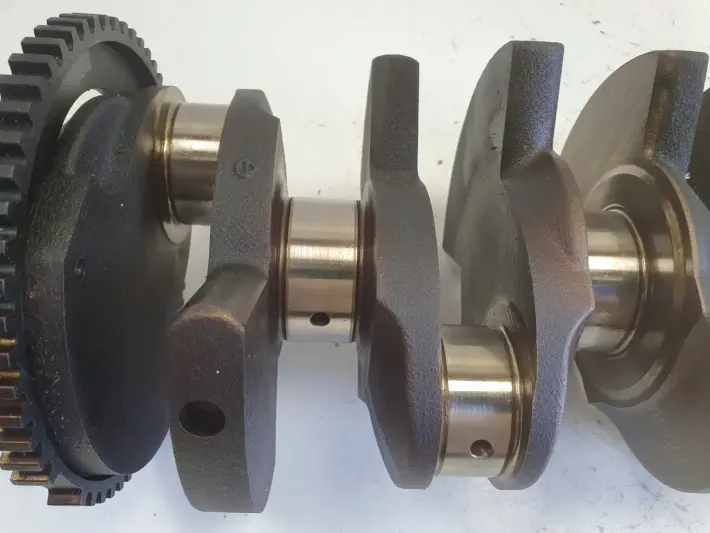 Mini Cooper R50 R53 1.6 16V WAŁ KORBOWY 04777684AA