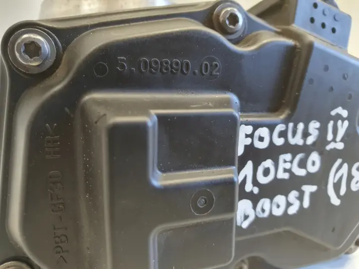 Ford Focus MK3 1.0 EcoBoost PRZEPUSTNICA CM5G-9F991-FB