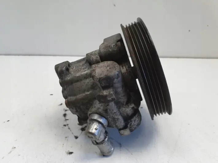 Land Rover Freelander 2.0 TD4 POMPA WSPOMAGANIA QVB101453