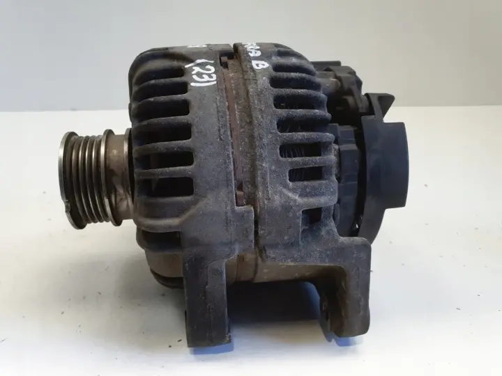 Opel Zafira B 1.8 16V ALTERNATOR 100A 0124425020 bosch