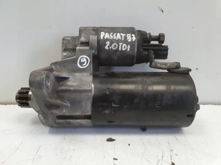 VW Passat B7 2.0 TDI ROZRUSZNIK 02E911024A bosch