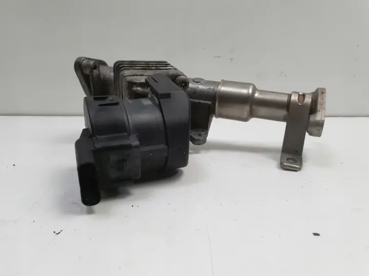 BMW E87 E90 2.0 i ZAWÓR EGR 7563241