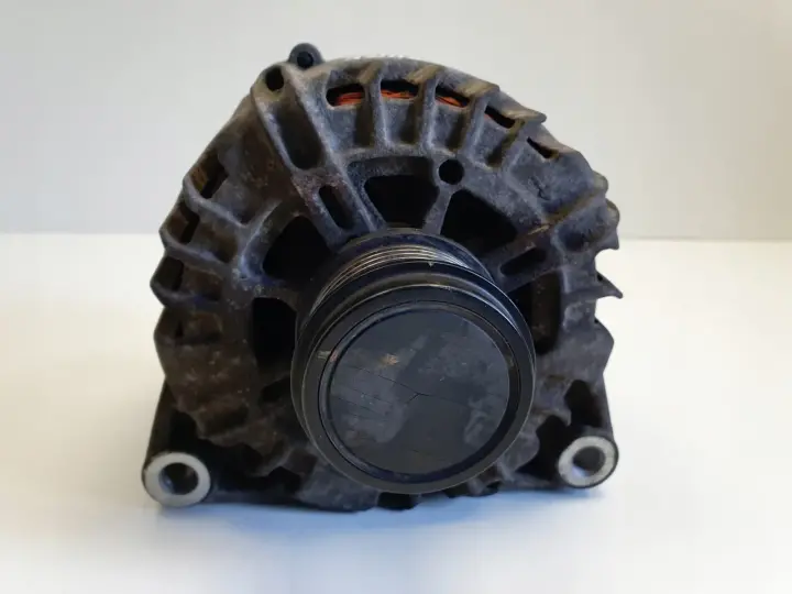 Volvo V60 S60 II 1.6 D2 ALTERNATOR valeo 30659390 150A