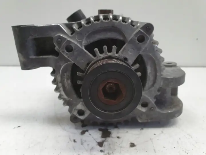 Volvo S40 II V50 1.8 16V ALTERNATOR 30795495 3M5T-10300-NC