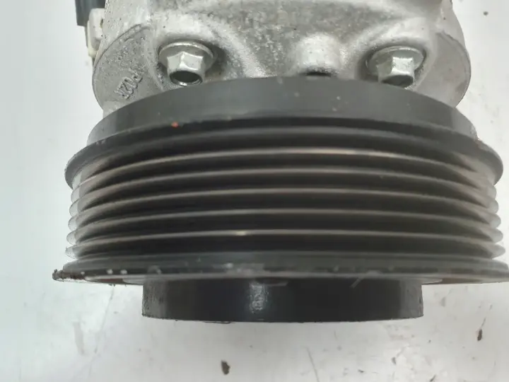 Volvo V40 II 2.0 D D2 SPRĘŻARKA KLIMATYZACJI pompa P31469966