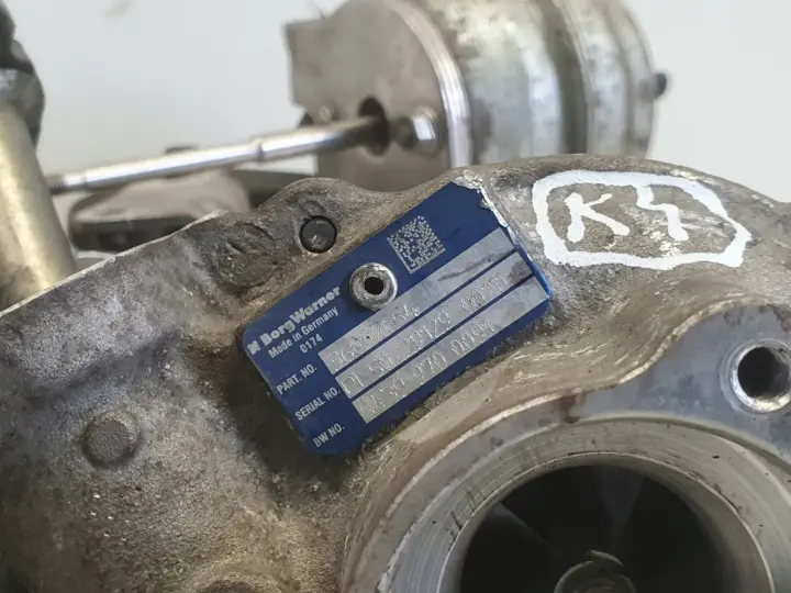 Volvo V60 XC60 S80 II 2.4 D5 TURBOSPRĘŻARKA turbo 36002757 36002640