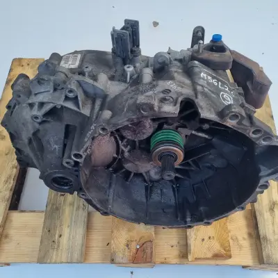 Volvo S60 V70 II 2.4 SKRZYNIA BIEGÓW manualna MANUAL P9482234
