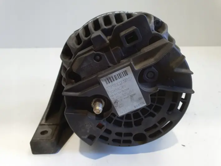 Volvo S60 I V70 II 2.4 D5 ALTERNATOR bosch 30658085
