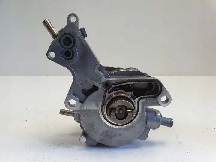 Audi A6 C5 VW Passat B5 1.9 TDI POMPA VACUM wakum 038145209A
