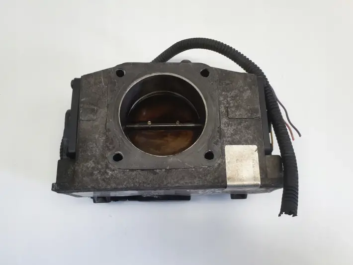 Volvo S60 V70 II 2.0 T turbo PRZEPUSTNICA 8644346 65CFM2