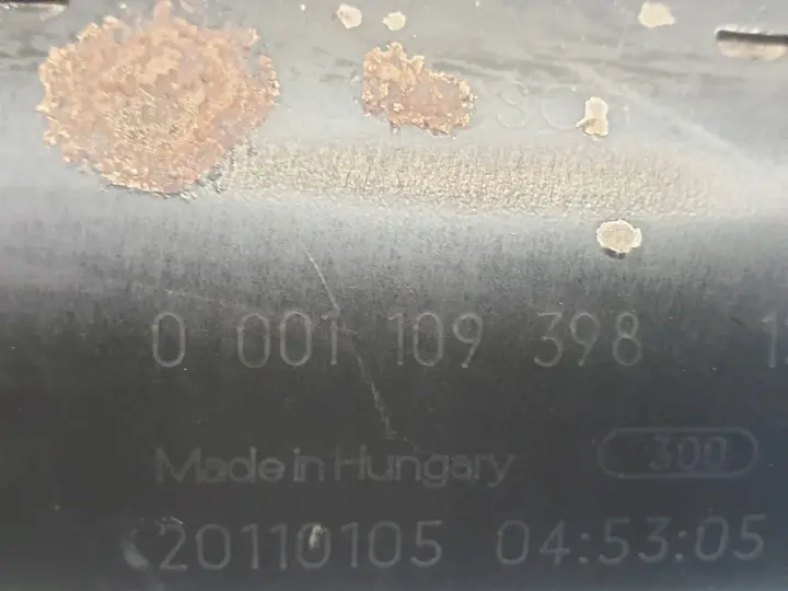Volvo V60 2.0 D3 ROZRUSZNIK bosch 0001109398