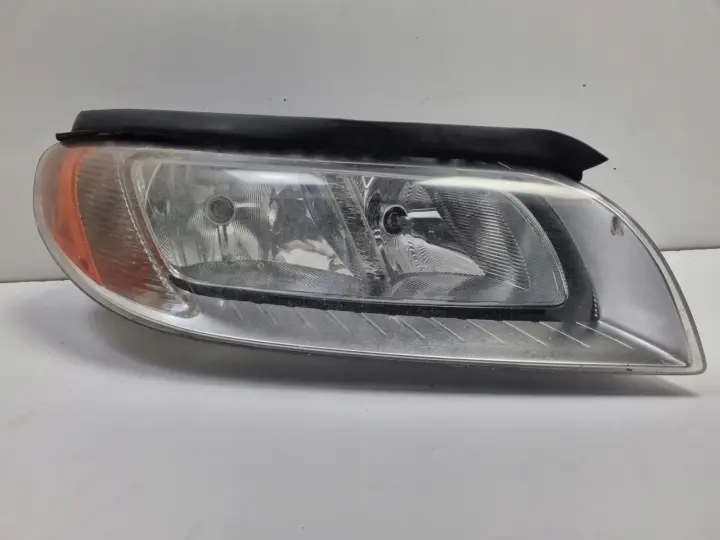 Volvo S80 II 06-16r PRZEDNIA LAMPA PRAWA PRAWY PRZÓD