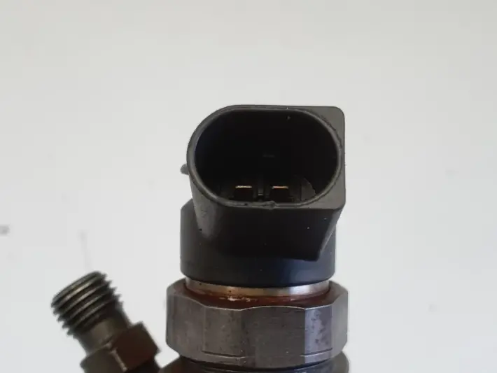 Mini Cooper D R60 1.6 D WTRYSKIWACZ wtrysk 0445110401