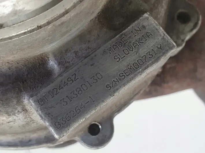 Volvo V60 2.0 D2 TURBOSPRĘŻARKA turbo 31380130