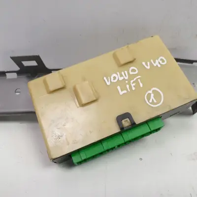 Volvo S40 V40 I MODUŁ ZAMKA CENTRALNEGO 30630080