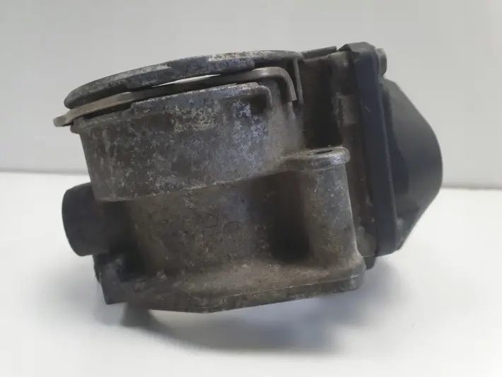 VW Passat B6 2.0 TDI PRZEPUSTNICA 03G128063G