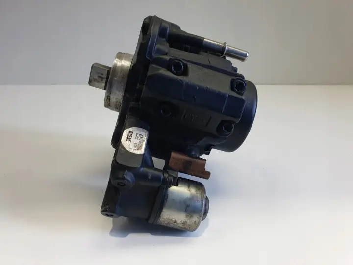 Citroen C5 III 2.0 HDI POMPA WTRYSKOWA 9687959180