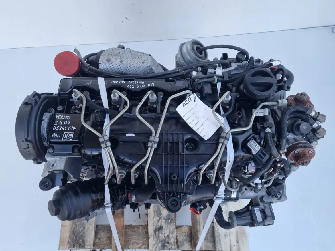 SILNIK BEZ OSPRZĘTU Volvo V70 III 2.4 D D4 DIESEL 163KM 112tyś D5244T17
