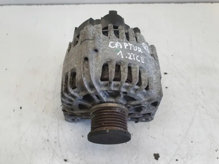 Renault Clio IV 0.9 TCe ALTERNATOR valeo 231007842R