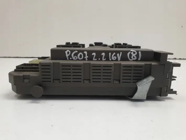 Peugeot 607 2.2 MODUŁ BSI Skrzynka bezpieczników