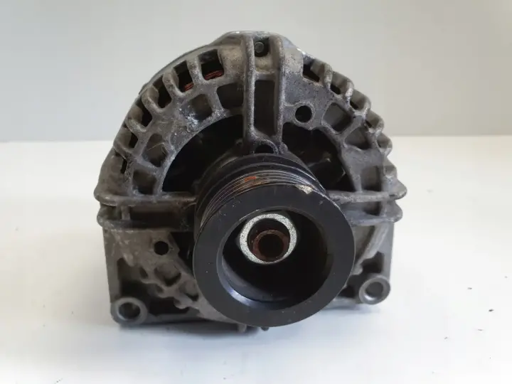 Opel Astra III H 1.6 16V ALTERNATOR BOSCH
