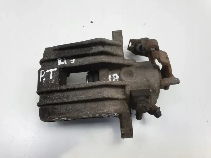 VW Golf IV Audi A3 PRAWY ZACISK HAMULCOWY tył pasażera Lucas