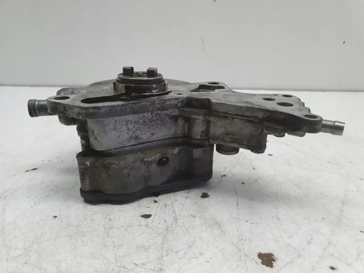 Skoda Fabia I 1.9 TDI 99-08r POMPA VACUM wakum LUK 038145209E