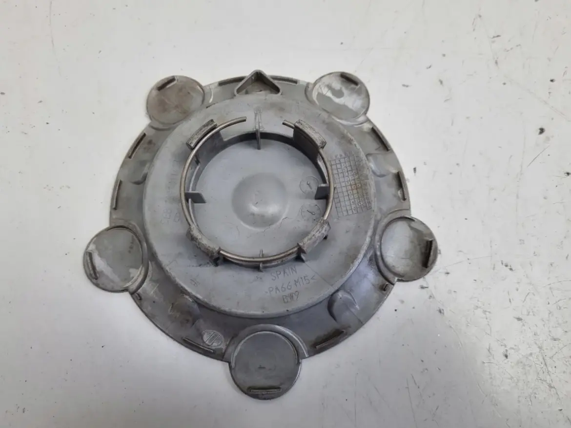 Seat DEKIELEK FELGI Kapsel kołpak 5P0601149A 145mm