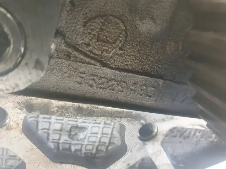 Alfa Romeo Mito 1.4 T-JET GŁOWICA CYLINDRÓW wałek 55218237