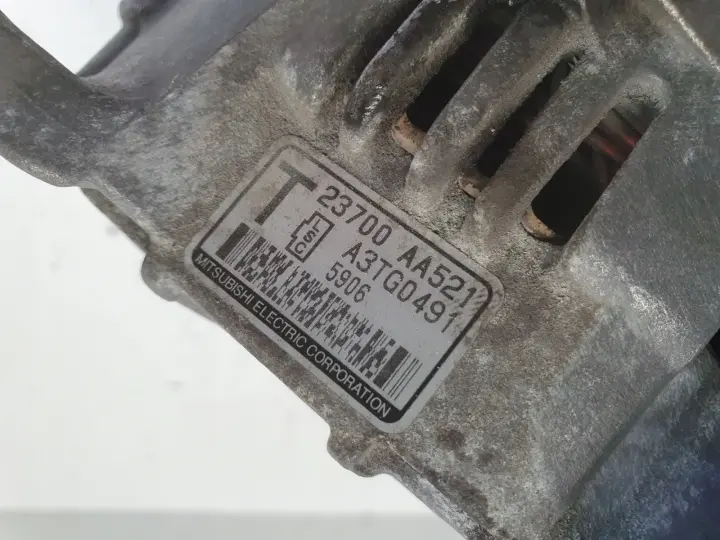 Subaru Impreza II 2.0 i ALTERNATOR 23700AA521