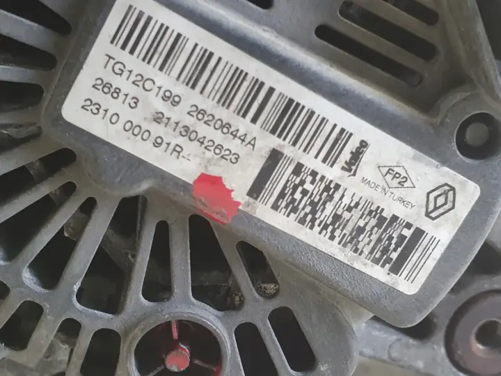 Dacia Logan II 0.9 TCe ALTERNATOR 231000091R valeo
