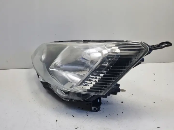 Nissan NV200 NV 200 PRZEDNIA LAMPA LEWA lewy przód EUROPA 26060-BJ10A