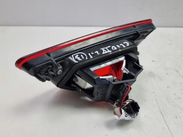 Renault Clio IV TYLNA LAMPA LEWA lewy tył W KLAPE