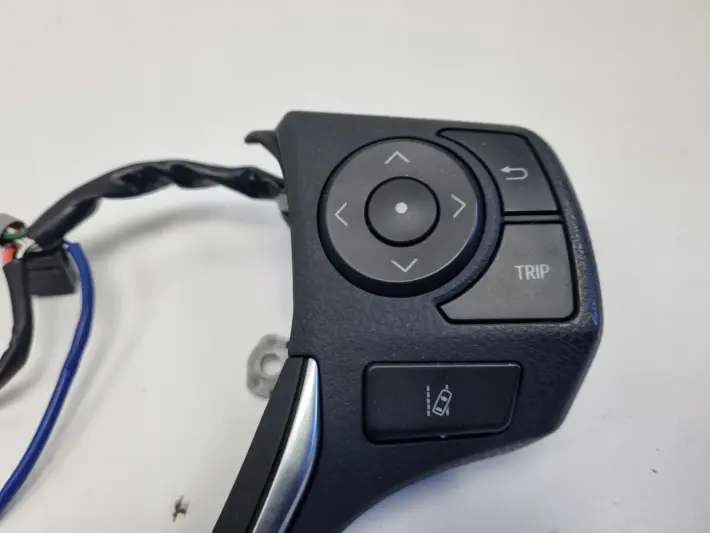 Toyota Auris II lift PRZYCISKI KIEROWNICY multifunkcja przycisk panel