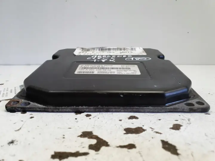 Mercedes W203 1.8 K STEROWNIK SILNIKA Komputer A2711535291