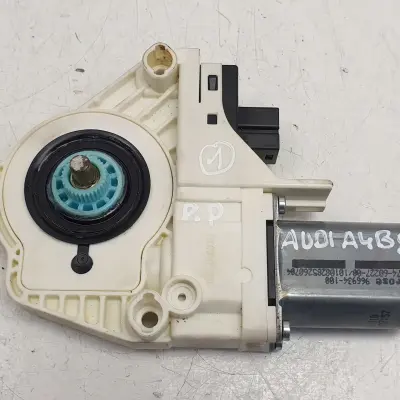 Audi A4 B8 SILNICZEK SZYBY Prawy przód 8K0959812