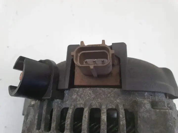 Volvo S40 II V50 2.0 D ALTERNATOR 150A