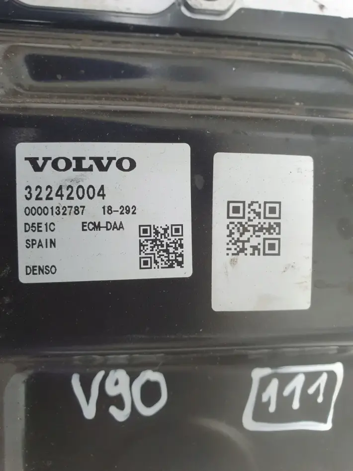 Volvo XC60 II 2.0 T6 STEROWNIK SILNIKA komputer 32242004