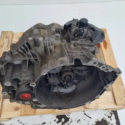 Volvo S60 II V60 2.0 D4 SKRZYNIA BIEGÓW manualna GU1R-7002-AEC