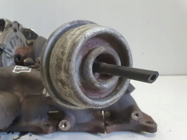 Volvo V60 XC60 S80 II 2.4 D5 TURBOSPRĘŻARKA turbo 36002757 36002640