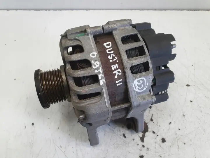 Dacia Duster II 1.0 TCe ALTERNATOR 231006677R valeo