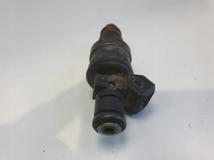 Audi A4 B5 1.8 20V WTRYSKIWACZ wtrysk 0280150444