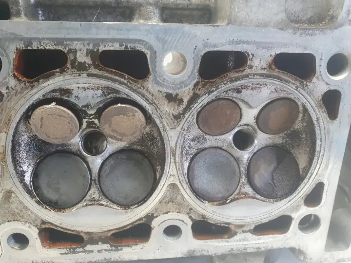 Mini Cooper R50 R53 1.6 16V GŁOWICA CYLINDRÓW 04777751AB