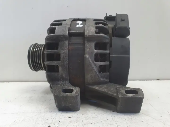 Volvo XC90 2.4 D5 ALTERNATOR 30659131 0125811005 180A